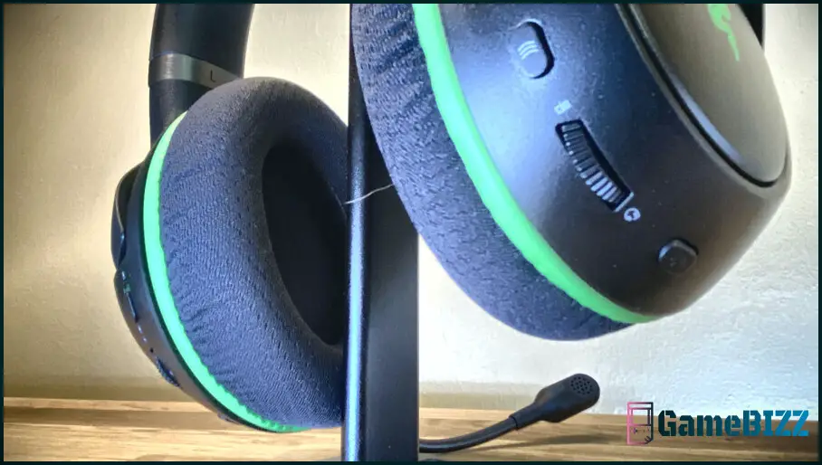 Ich bin ein großer Fan davon, die Ohrmuscheln des offiziellen Xbox-Headsets zu drehen, um die Lautstärke anzupassen