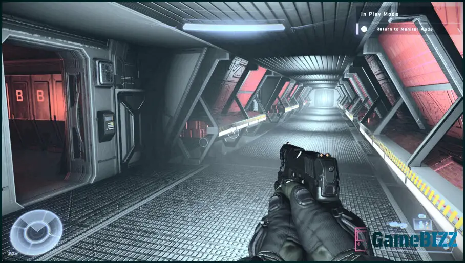 Halo Infinite-Spieler baut eine Infektionskarte, die auf einem fahrenden Zug spielt
