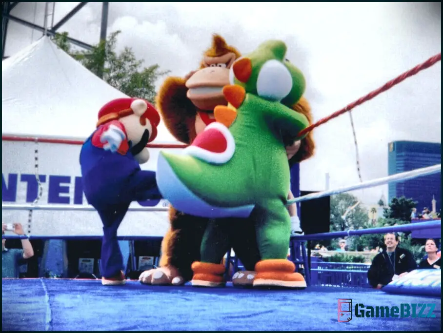 Mario, Yoshi und Donkey Kong ringen in der Realität auf nie zuvor gesehenen Fotos