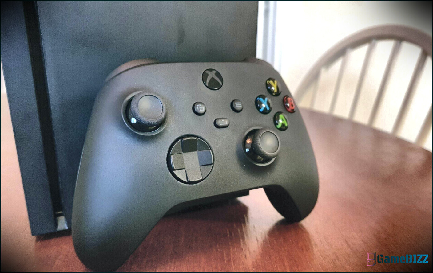 Xbox verschenkt ein einzigartiges Palworld Series S mit passenden Controllern